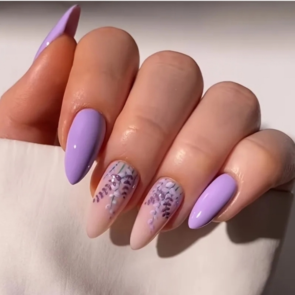 🔥3/$21 Purple floral Almond Shape Press on False nails